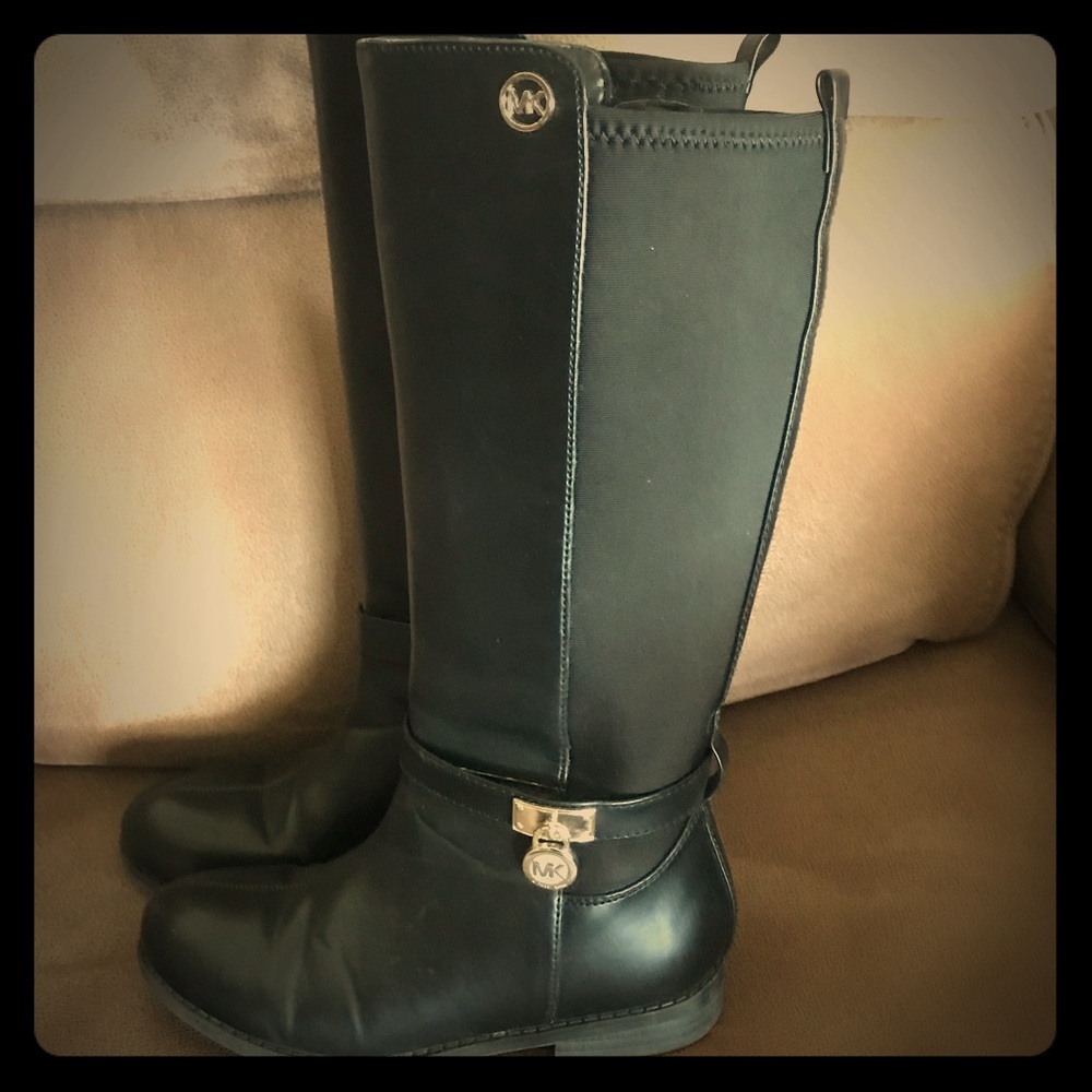 Girls MK boots size 13